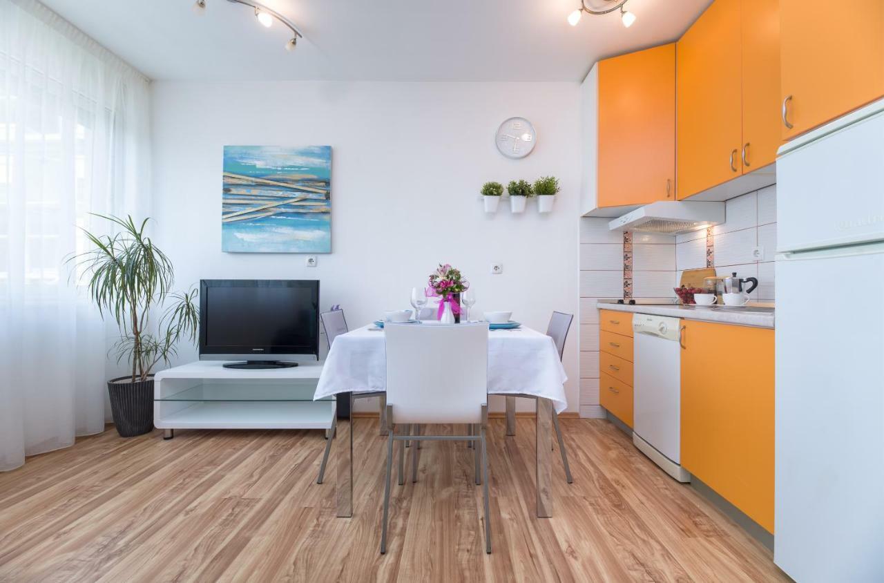 Apartment Kristina, Comfortable And Close To The Center Split Extérieur photo